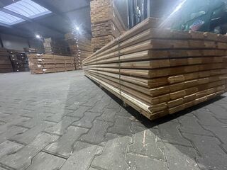 Ca. 124x Douglas Zweeds Rabat, 26x160mm, lengte 500cm